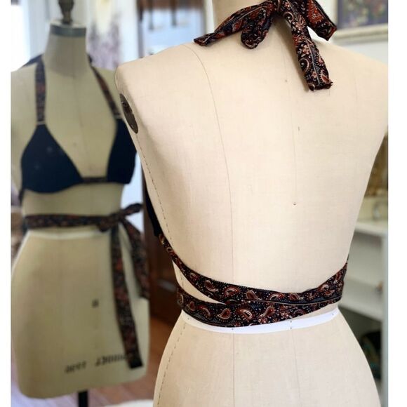 Handmade scarf bikini top - Picture 4 of 4